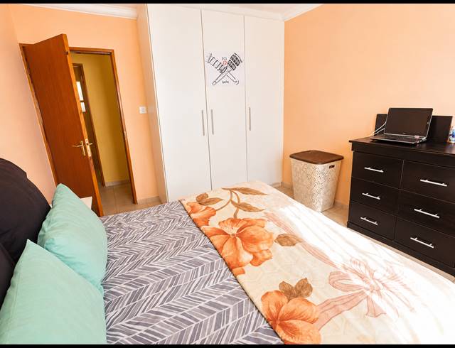 2 BEDROOM HOUSE FOR SALE IN MEYERTON PARK